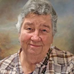 Photo de Monique Brousseau, avis de décès à Lévis