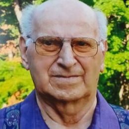 Photo of Joseph-Henri Desbiens, obituary in Québec