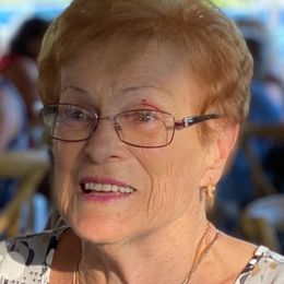 Photo of Lucienne Trahan née Neveu, obituary in Saint-Eustache