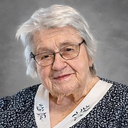 Photo de Marie-Paule Lévesque, avis de décès à Sainte-Anne-des-Plaines