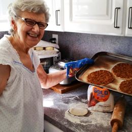 Photo de Margaret Apoian Lave, avis de décès