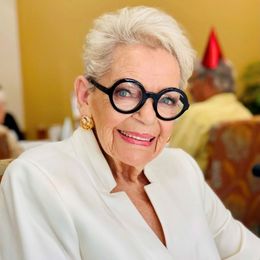 Photo of Gloria L. Mathews, obituary