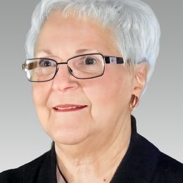 Photo of Lise Dumouchel Villeneuve, obituary in Huntingdon