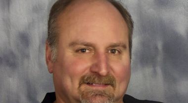 Robert "Bob" Niewinski