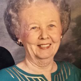 Photo of Sarah Hamer Baucom, obituary in Bedford