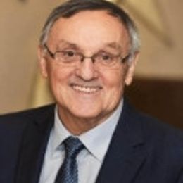 Photo of Robert Gilbert, obituary