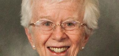 Roslyn L Barry