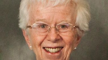 Roslyn L Barry