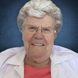 Photo de Mme Cécile LAVOIE, avis de décès à La Malbaie