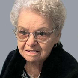 Photo of Denise Rousseau, obituary in Alma