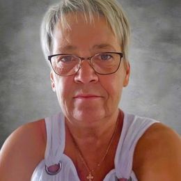 Photo de Nathalie Ducasse, avis de décès à Longue-Rive