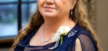 Gloria Wallace Whitehead