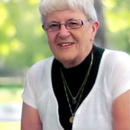 Photo of Gloria Jean Daniels, obituary