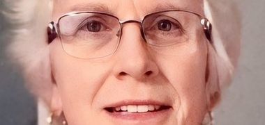 Lois A Holmes