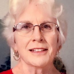 Photo of Lois A Holmes, obituary