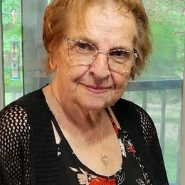 Photo de Yolande Vachon Nadeau, avis de décès à Sherbrooke