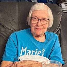 Photo of Helen Margaret Lee, obituary