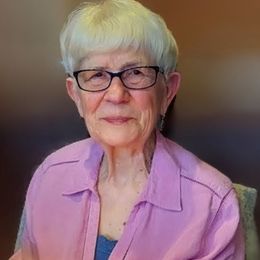 Photo of Jeanne L. LaBrake, obituary in Linton