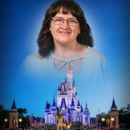 Photo of Monia Aspirot, obituary in Maria