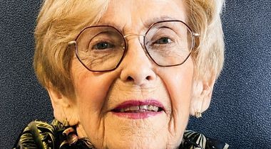 Rita Deneault