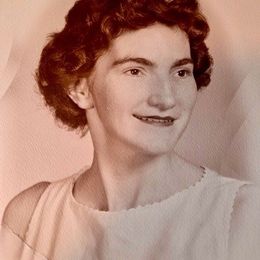 Photo de Irene M. Yalch, avis de décès