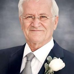 Photo of Vittorio Bizzarro, obituary in Montréal