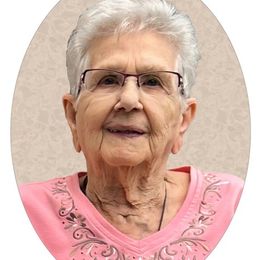 Photo of Bernice Woolhouse, obituary