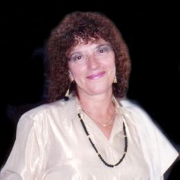 Photo of Maxine May Poster, obituary