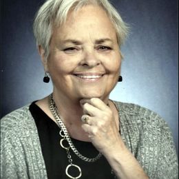 Photo of Julia Diane Hinton LaBarre, obituary