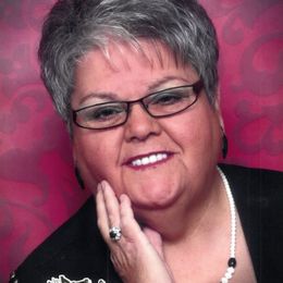 Photo of Doris Nadeau, obituary in Victoriaville