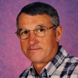 Photo of Earl Clewis, obituary