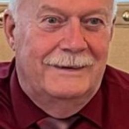Photo of Larry Magneson, obituary in Westbury