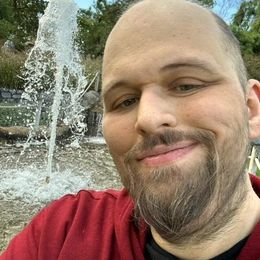 Photo of Garrett Oates, obituary