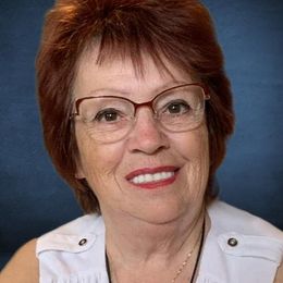 Photo of Aline Houde, obituary