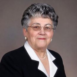Photo of Lucille Élie Carrière, obituary in Salaberry-de-Valleyfield