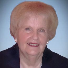 Photo of Mme Andrée Guérin, obituary in Montréal