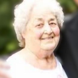 Photo of Joyce Mula, obituary