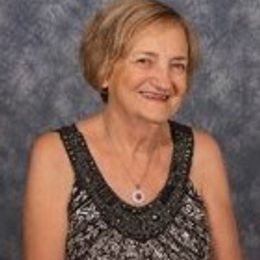 Photo of Margaret Jones Seagroves, obituary in Compton