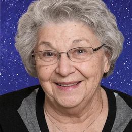 Photo of Marie Dostie, obituary in Saint-Hyacinthe