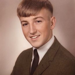 Photo of Charles R. Fortner Jr., obituary in Louiseville