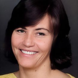 Photo of Sharon Kaye Stafford, obituary