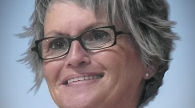 Mme Denise Francoeur