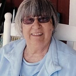 Photo of Nicole Paquet, obituary in Saint-Jean-de-Matha