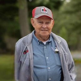 Photo of Clifford V. Becker, obituary in Howick