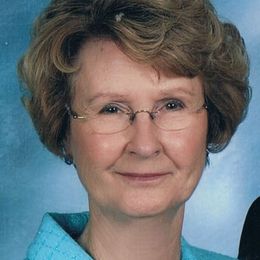 Photo of Margie F. Warthen, obituary
