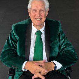Photo of Marshall Louis Resnick, obituary