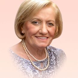 wGrJgw05ogCOTZSkhFsTPsJXu6FVePLyJ7J3S0rV