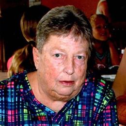 Photo of Elaine (Scronce) Lutz, obituary in Alma