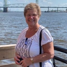 Photo of Pamala Ehrens Dillard, obituary