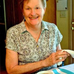 Photo of Margaret Doris Schott, obituary